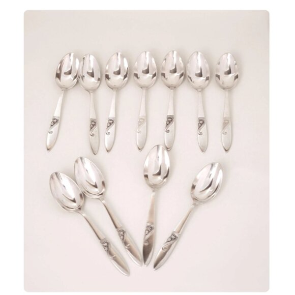 Vintage Elkington “Ophelia” Silverplate Demitasse Coffee/Tea Spoons – Set of 11 - Picture 4 of 6